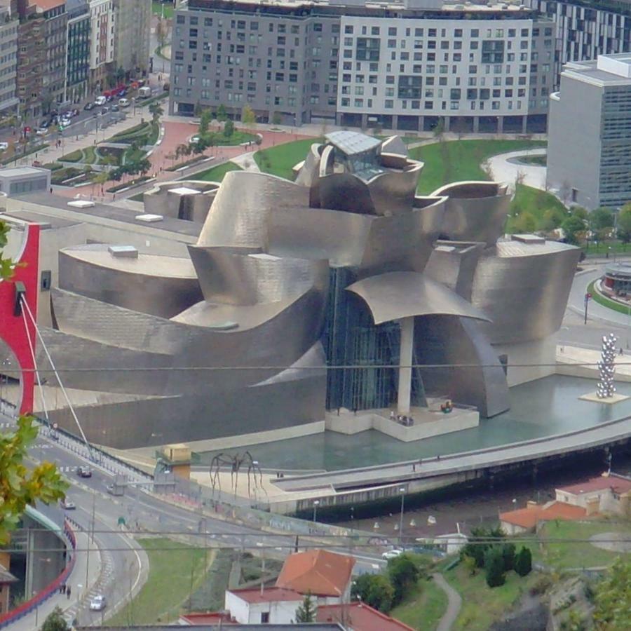 Guggenheim Bilbao Center Apartment Exterior photo